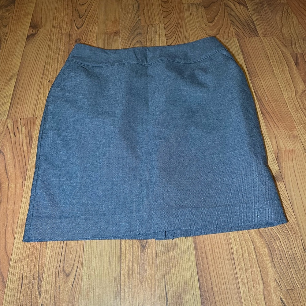 2/$30 H&M skirt with pockets!